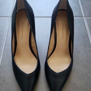BANANA REPUBLIC Black Leather Madison Pumps
